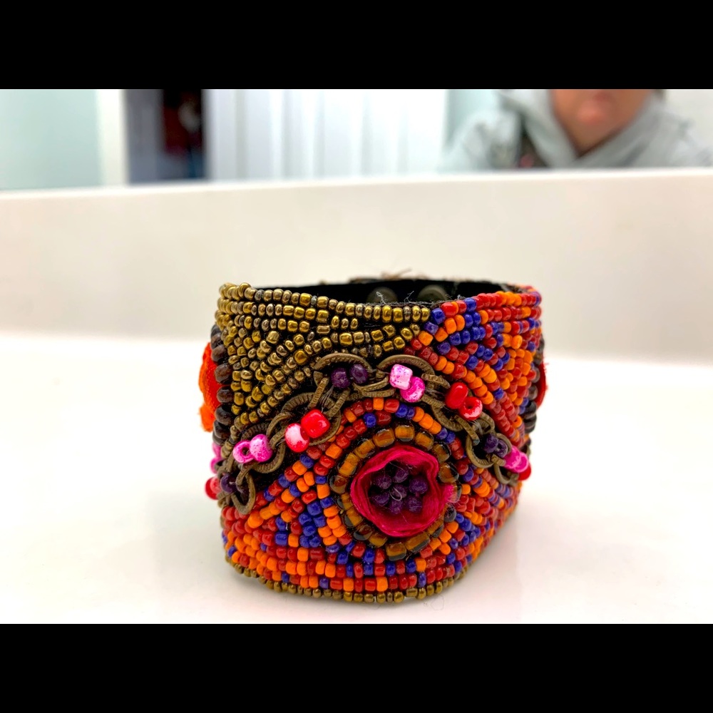 Leather beaded bracelet